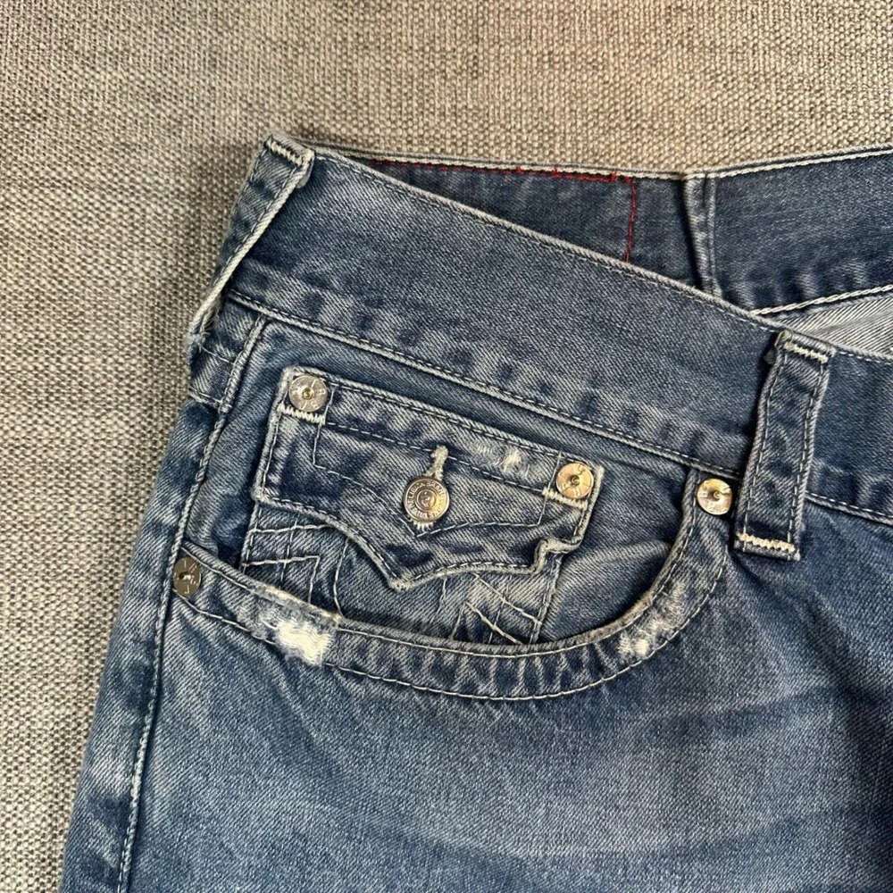 True Religion Straight Leg Jeans Mens 38 Blue  Medium Wash Y2K Denim